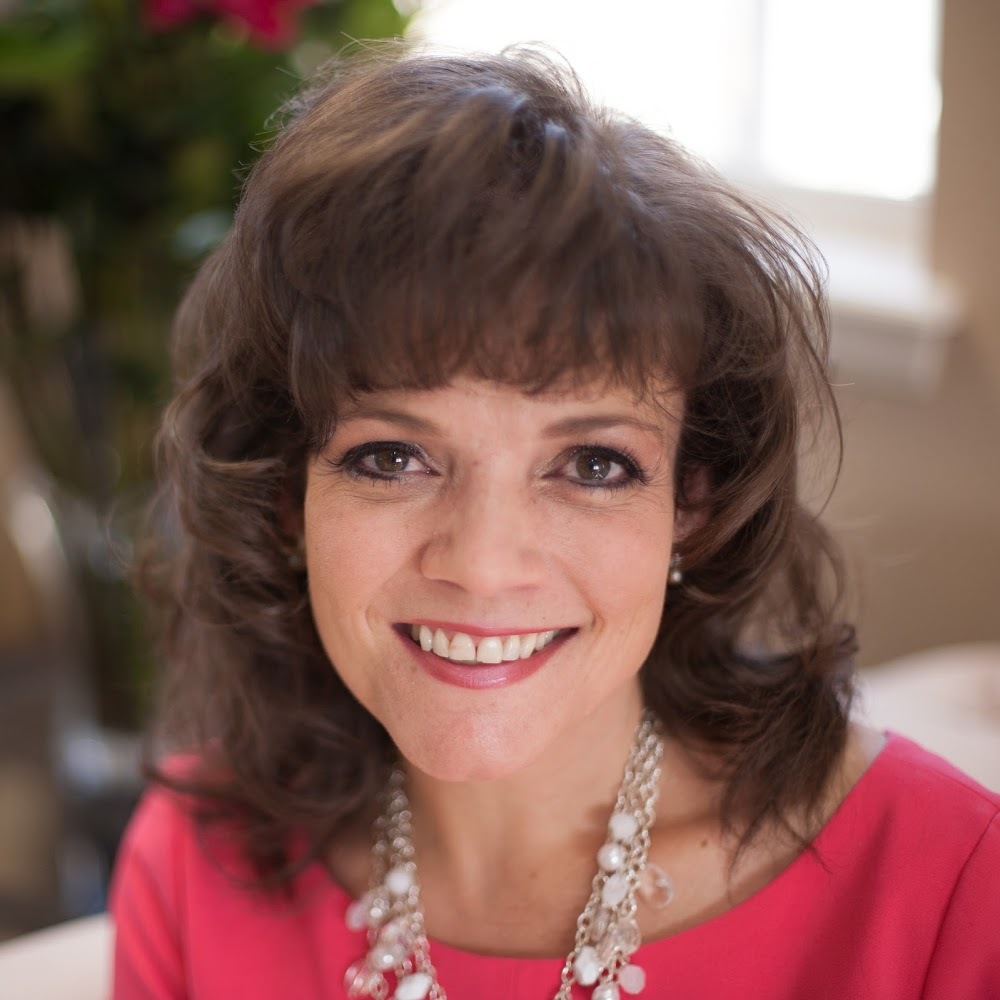 Meet your Posher, Monica